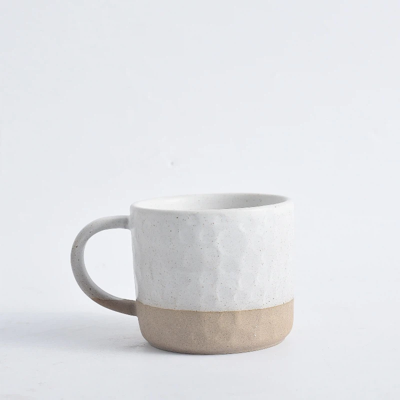Керамічна чашка ручної роботи